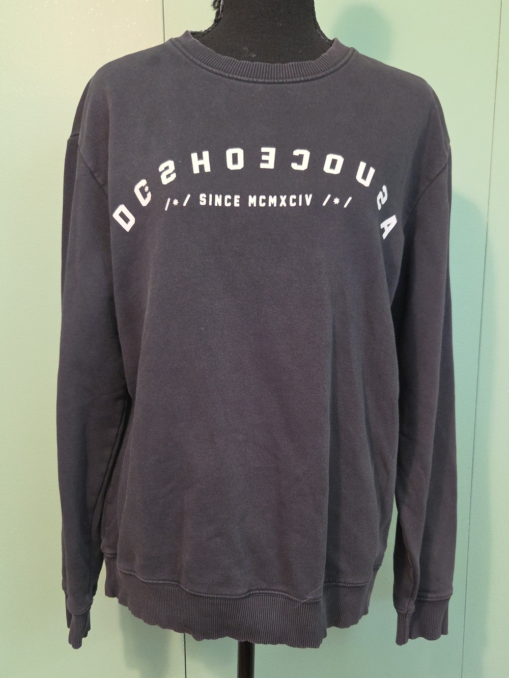 Dc Black Crewneck Sweatshirt Size Medium